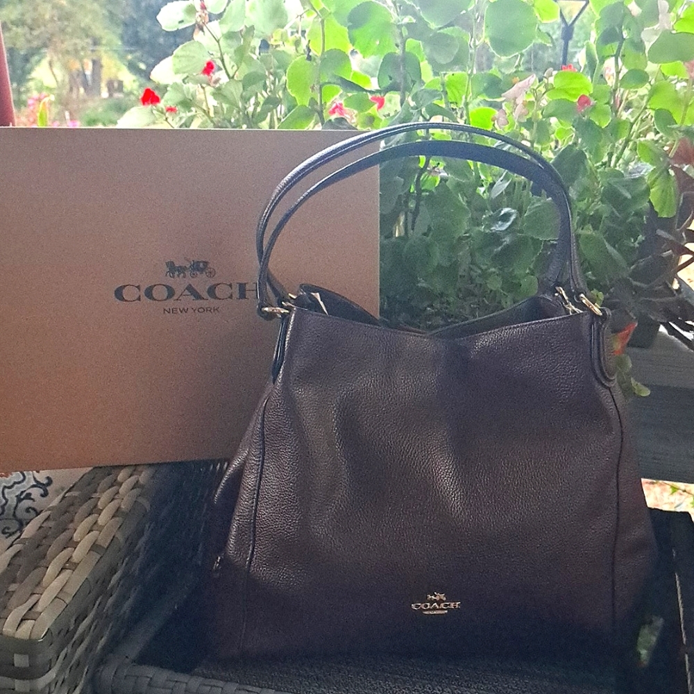 NEW COACH EDIE 31 Turnlock Burgundy, Oxblood Pebble Leather Shoulder - Picture 3 of 16
